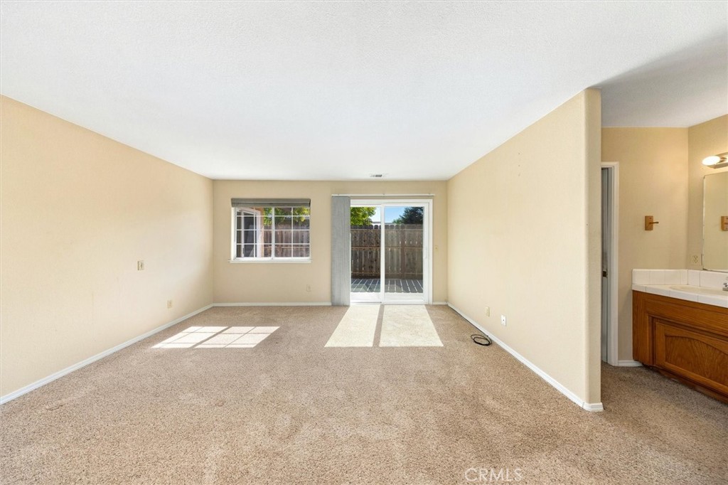 1137 Woodhaven Court Property Photo 16