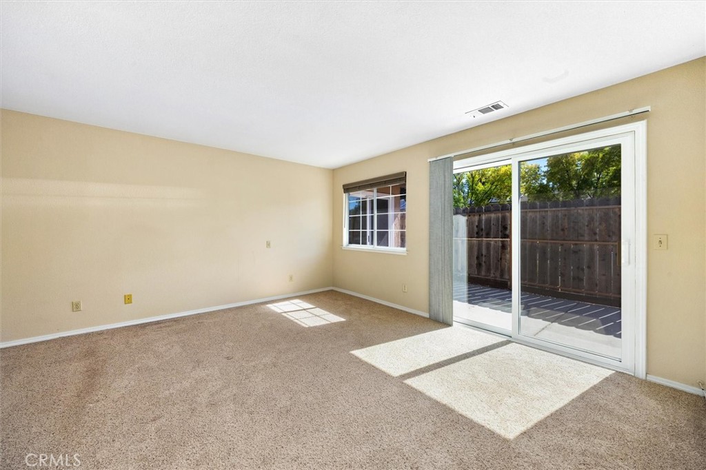 1137 Woodhaven Court Property Photo 21