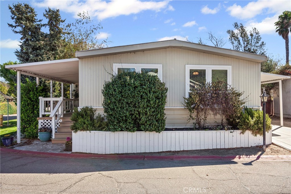 151 Via Robles 151 Property Photo 2