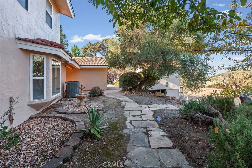 10080 Andrita Property Photo 7