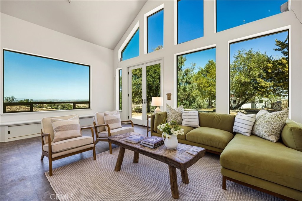3351 Stage Springs Road Property Photo 2
