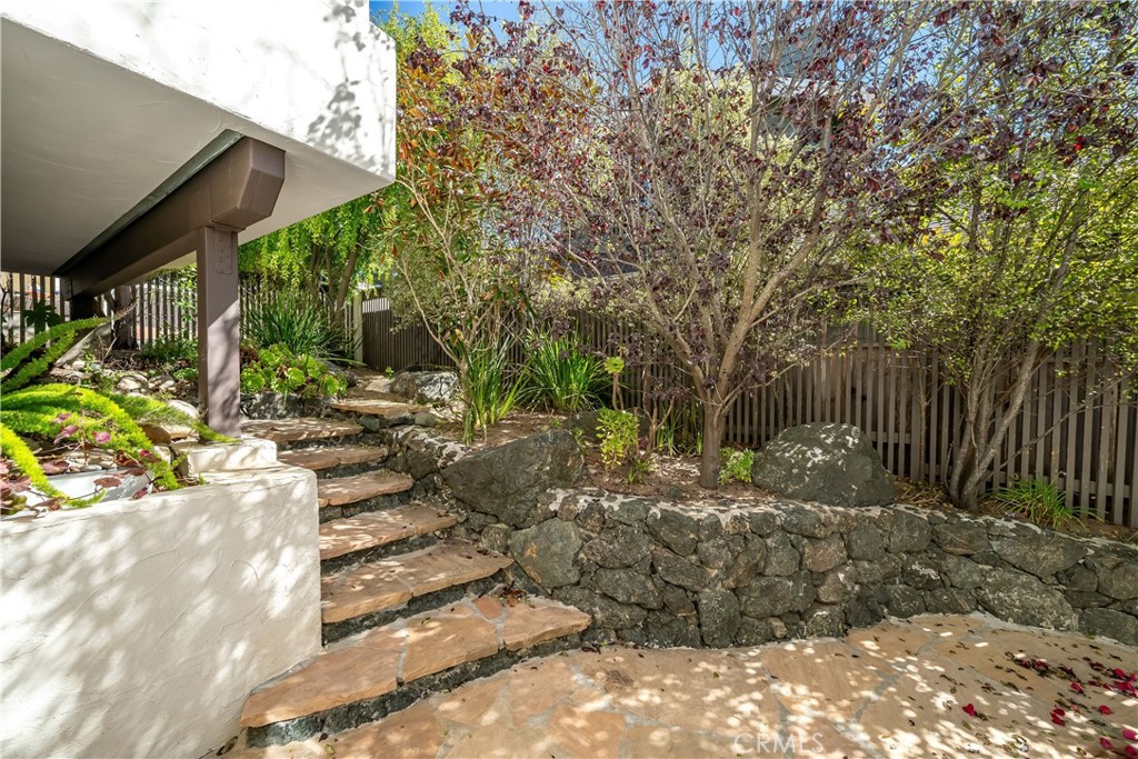 380 Drake Property Photo 26