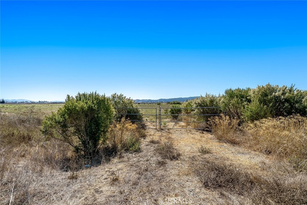 400 Prado Property Photo 9