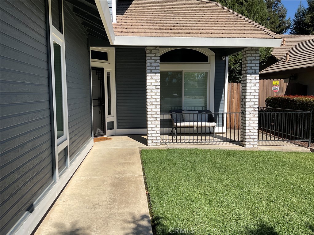 8979 Giant Panda Property Photo 25