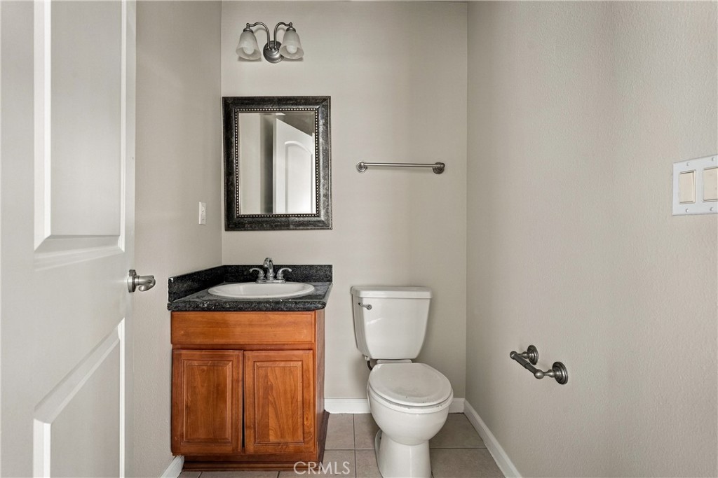 2133 Oak Property Photo 6