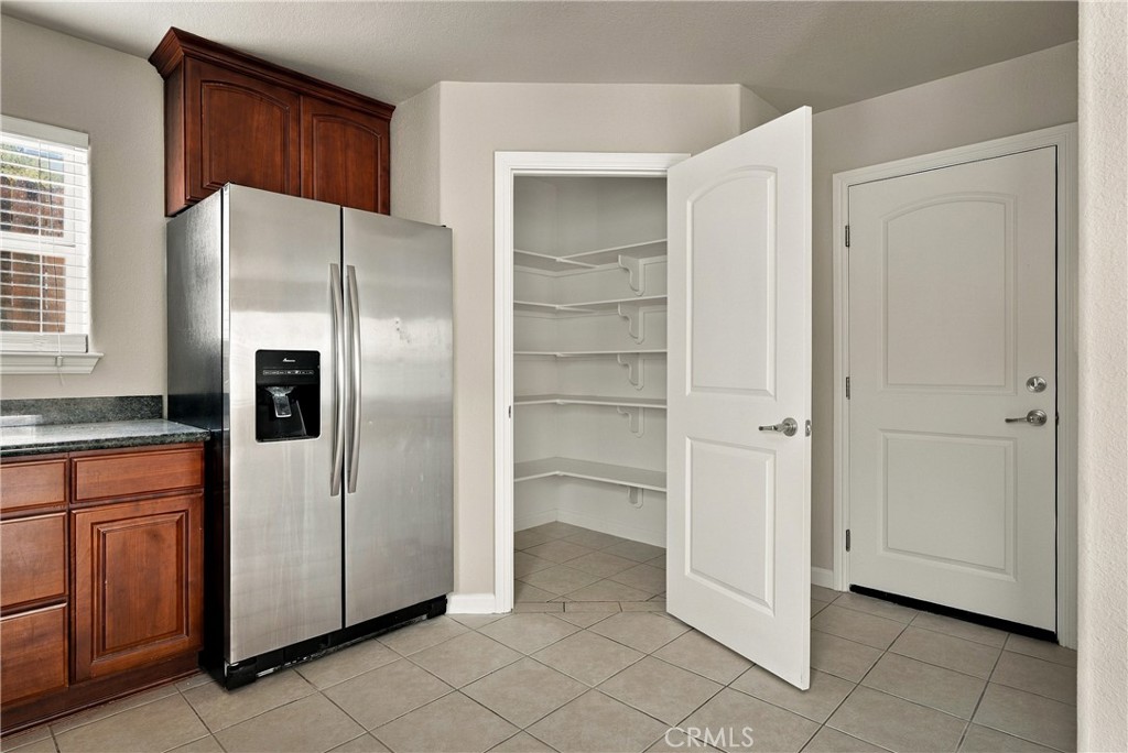 2133 Oak Property Photo 13