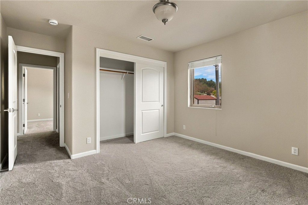 2133 Oak Property Photo 20