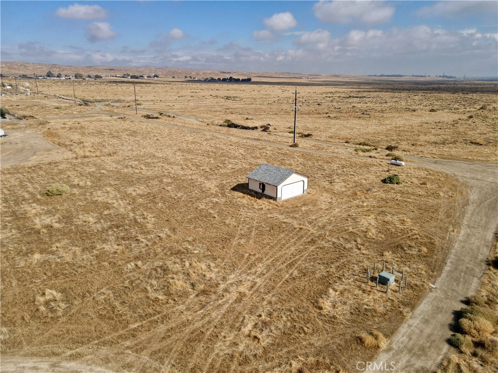 28194 Chaparral Property Photo 10