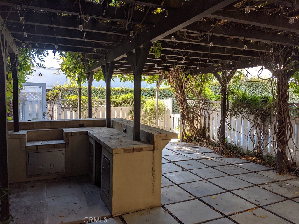 715 S Pacific Coast Highway S Property Photo 5