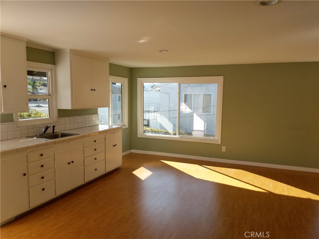 715 S Pacific Coast Highway S Property Photo 10