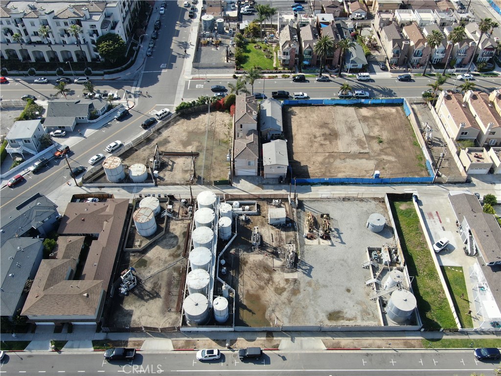 217 1st Property Photo 12