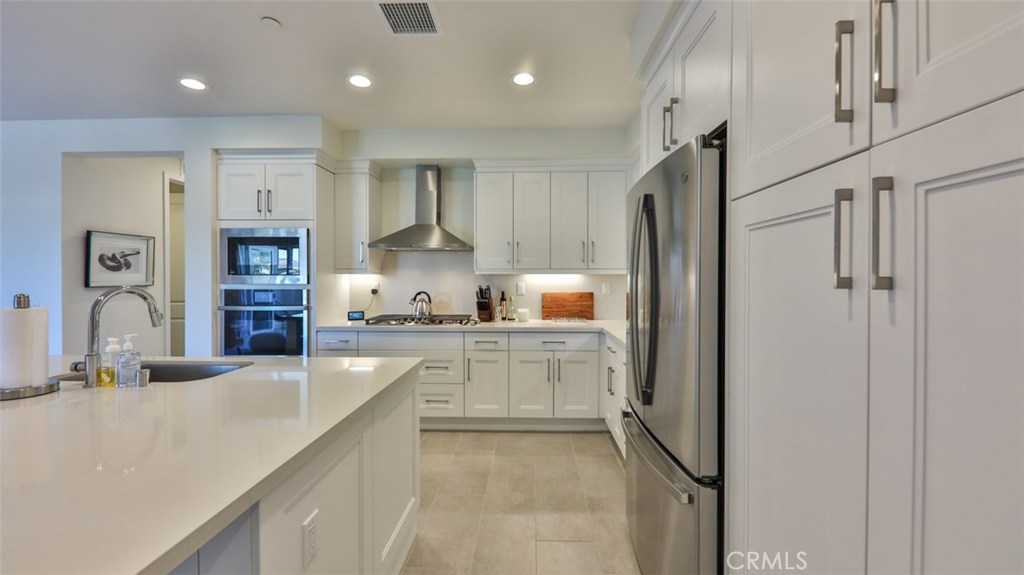 2869 Doheny Way Property Photo 4