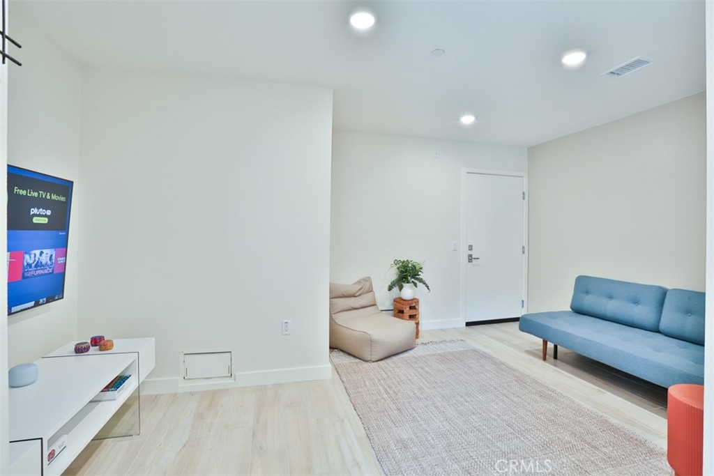 1529 Doheny Way Property Photo 35
