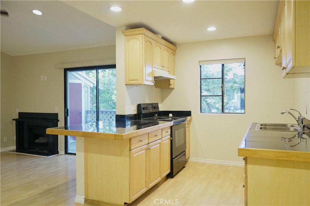 32221 N Alipaz Street 262 Property Photo 3