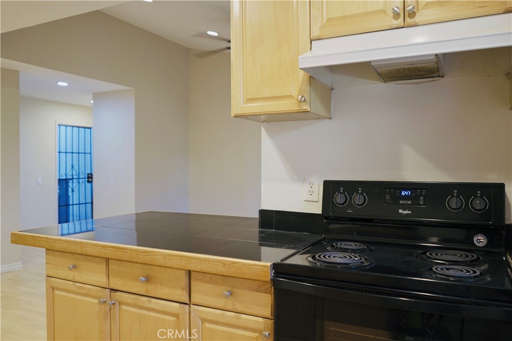 32221 N Alipaz Street 262 Property Photo 6