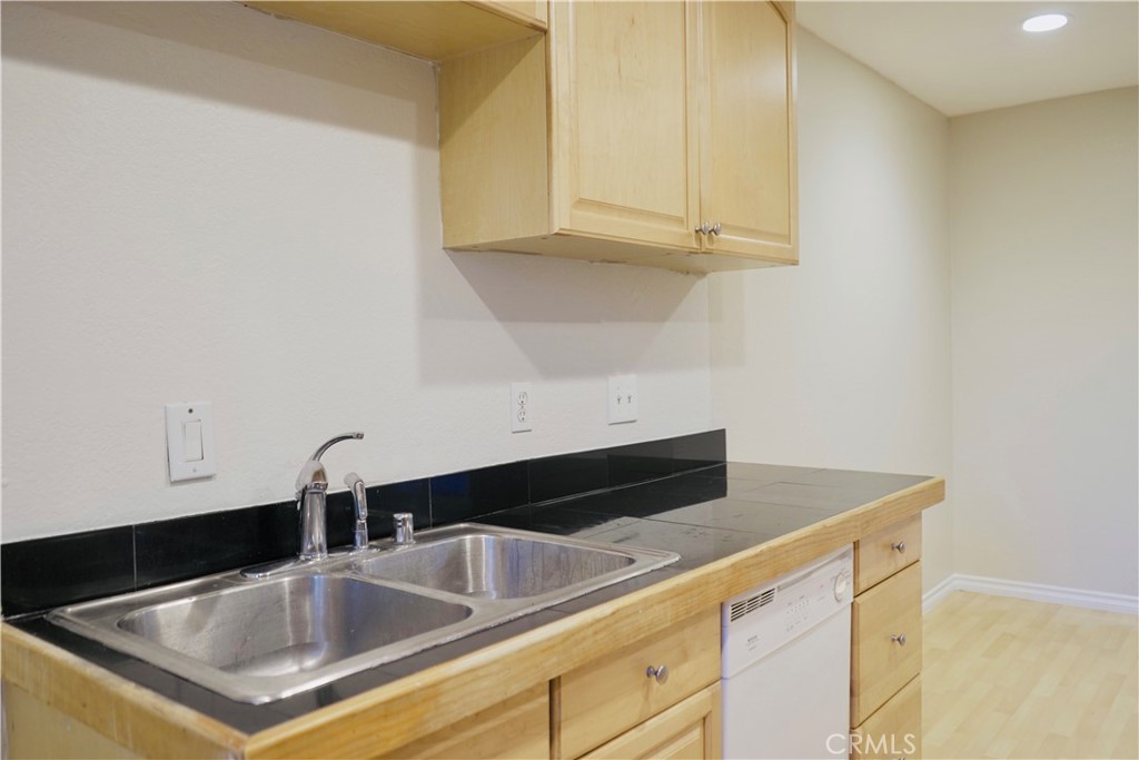 32221 N Alipaz Street 262 Property Photo 7