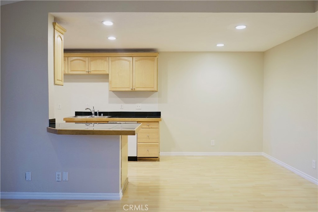 32221 N Alipaz Street 262 Property Photo 8