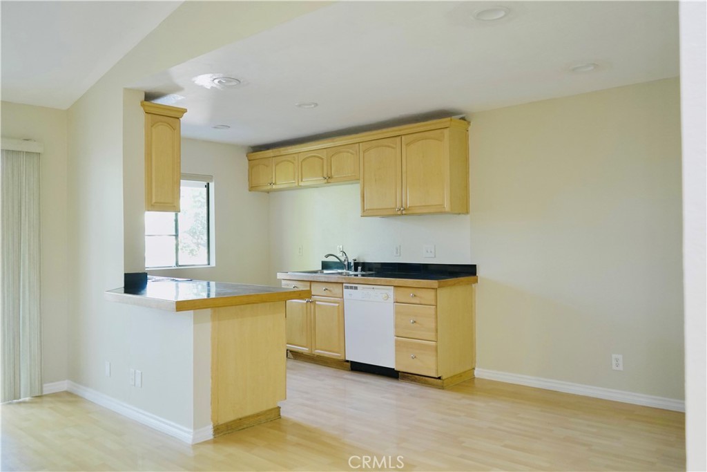 32221 N Alipaz Street 262 Property Photo 23