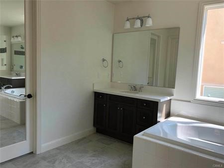 40 Barberry Property Photo 8