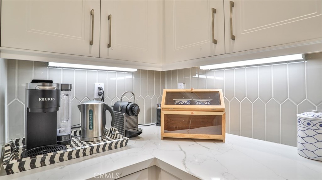 3319 Doheny Way Property Photo 14