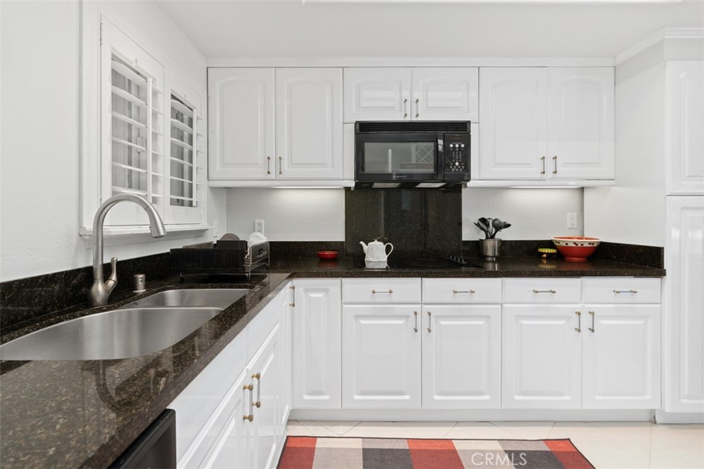 881 Via Mendoza O Property Photo 16