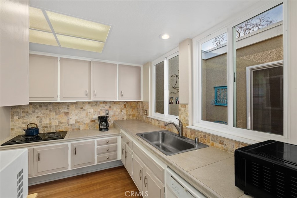 420 Ave Castilla B Property Photo 11
