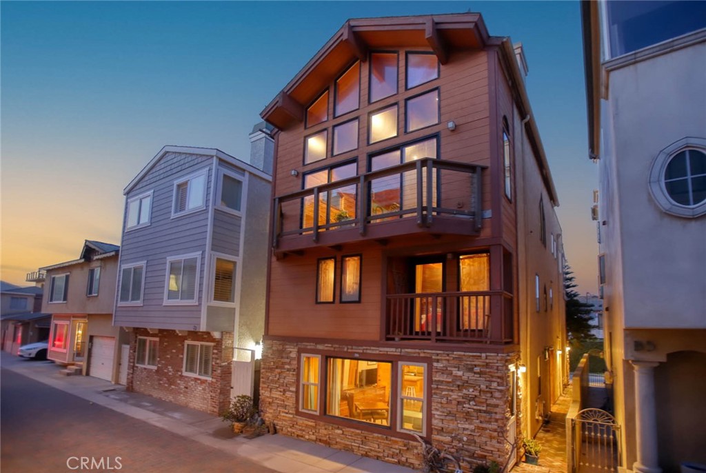 6 B Surfside Property Photo