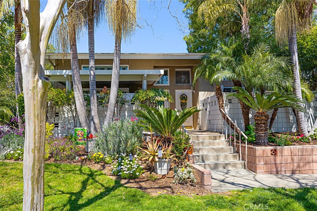 480 Calle Cadiz B Property Photo 2