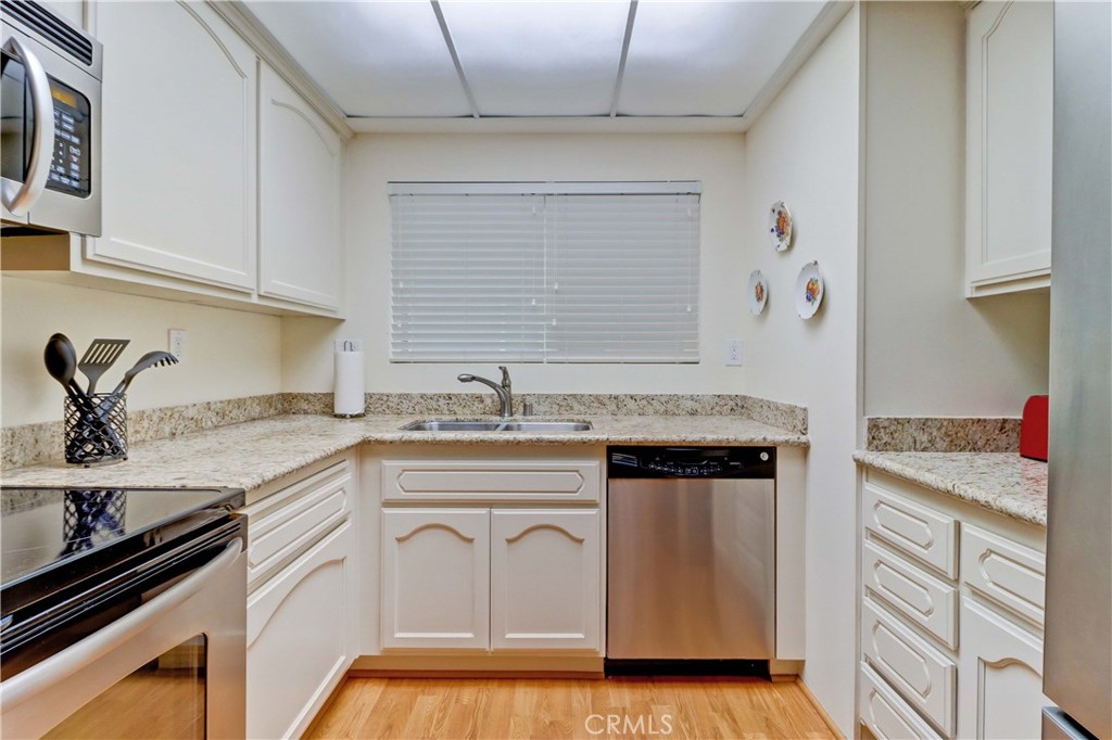 3249 San Amadeo O Property Photo 18