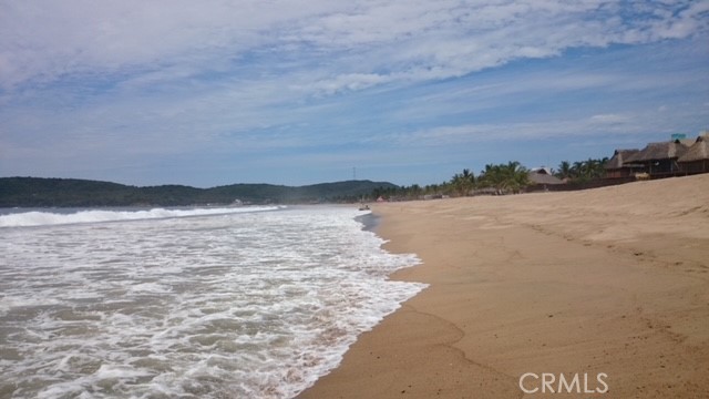 12 Perla Property Photo