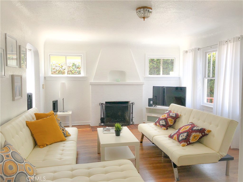 428 S Ditmar Street Property Photo 2