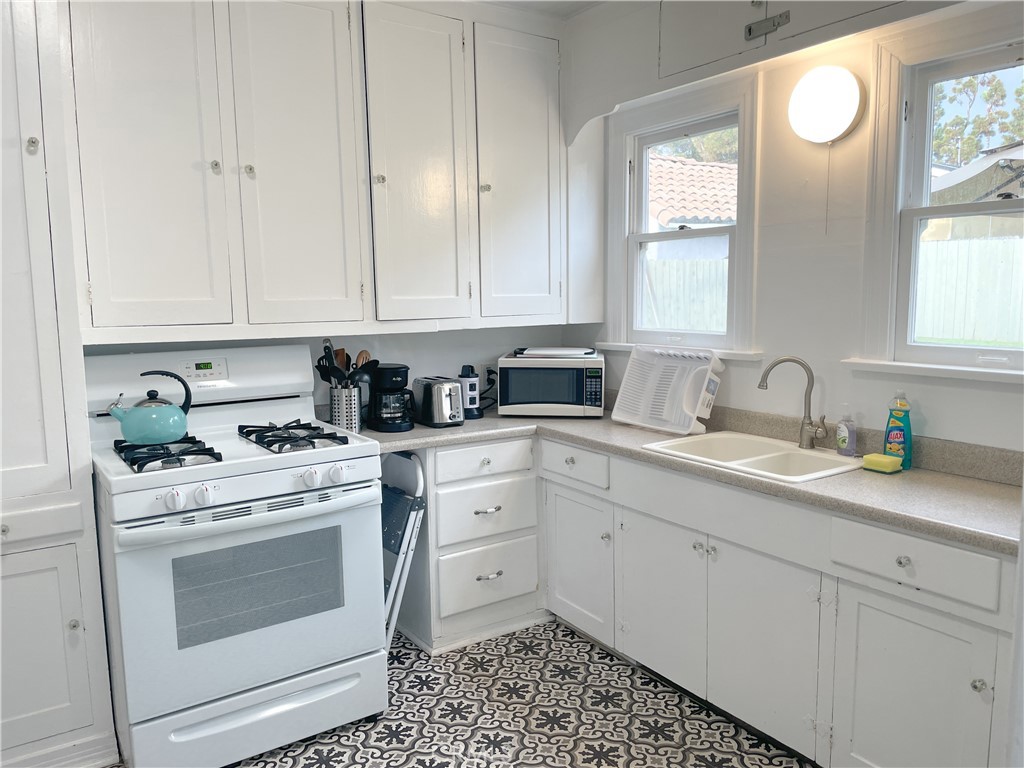 428 S Ditmar Street Property Photo 7