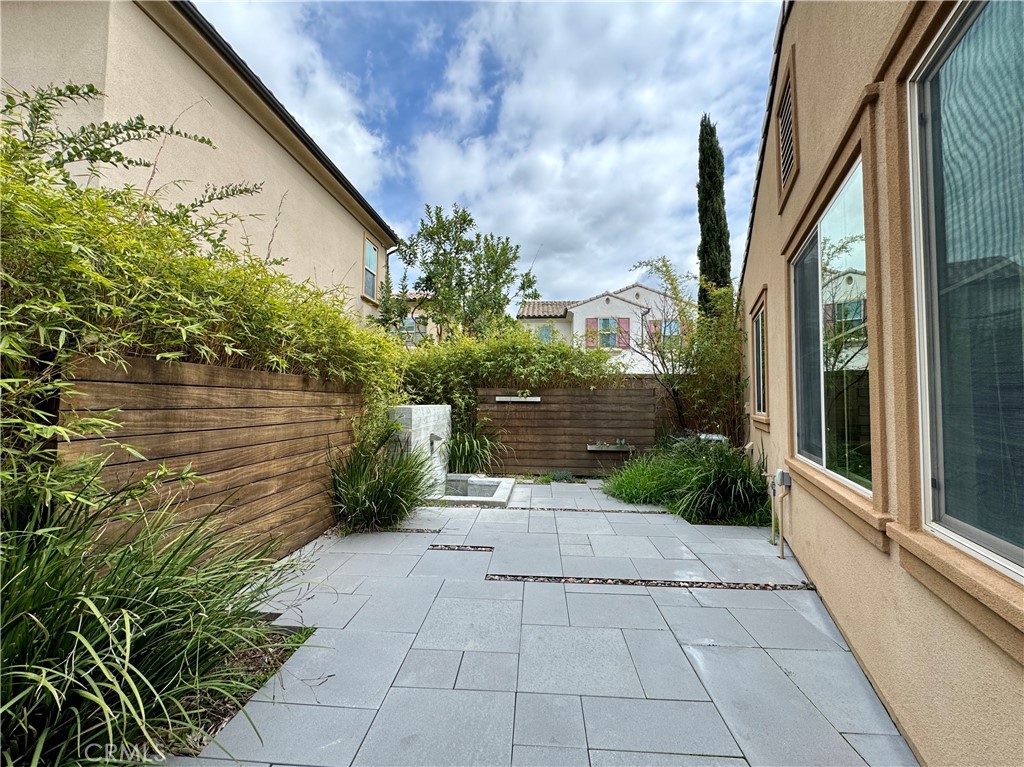 167 Bright Poppy Property Photo 9