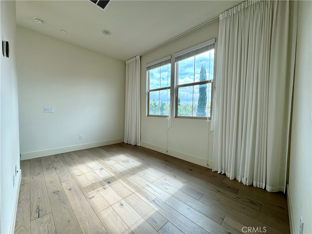 167 Bright Poppy Property Photo 22