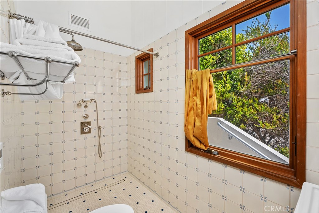 125 Saint Anns Drive Property Photo 19