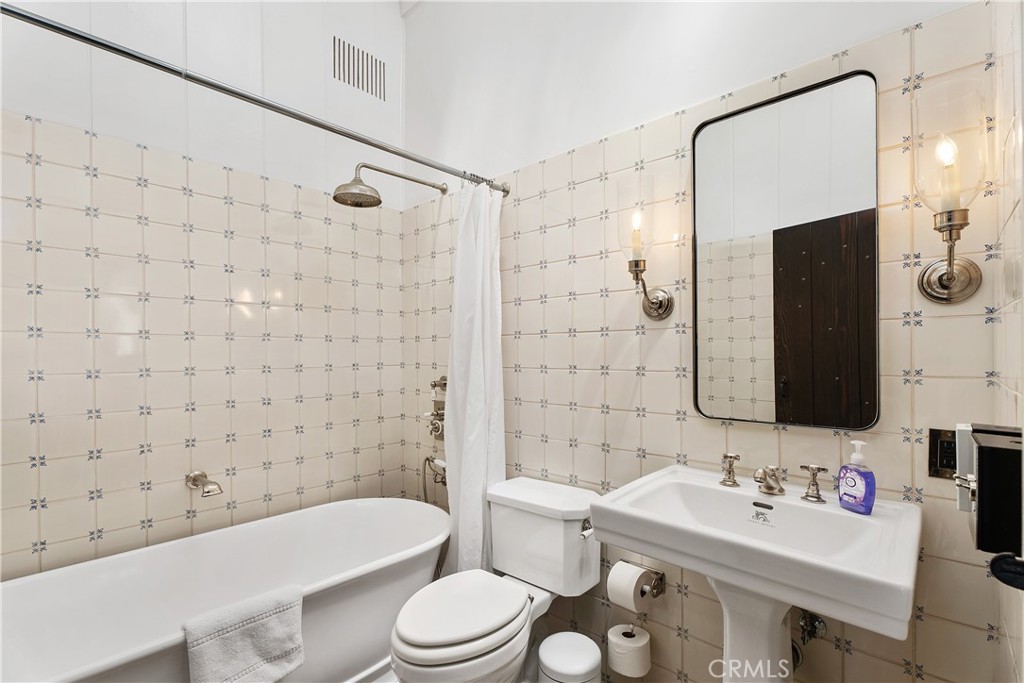 125 Saint Anns Drive Property Photo 27