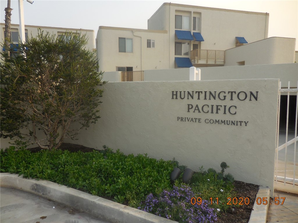 711 Pacific Coast Highway 323 Property Photo