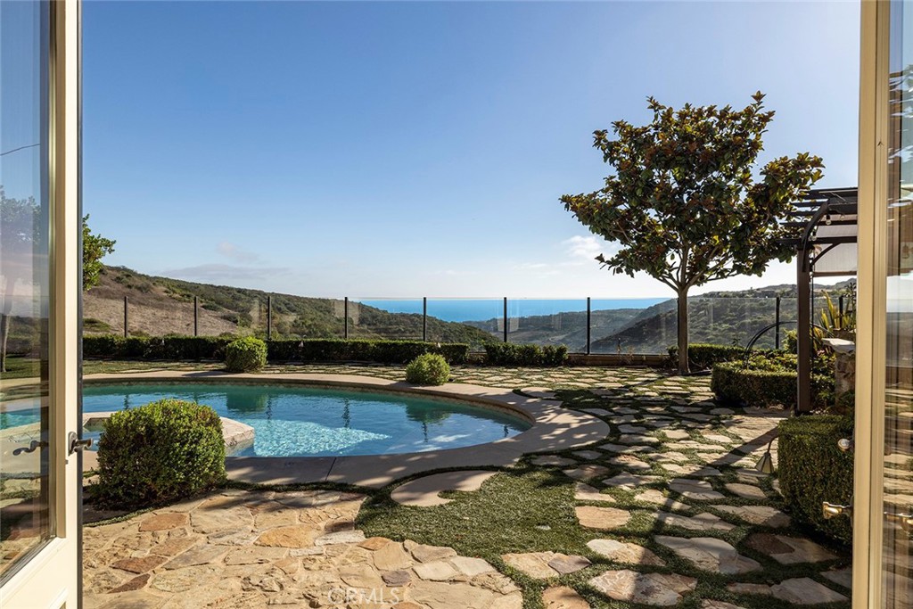 8 Night Sky Property Photo 6