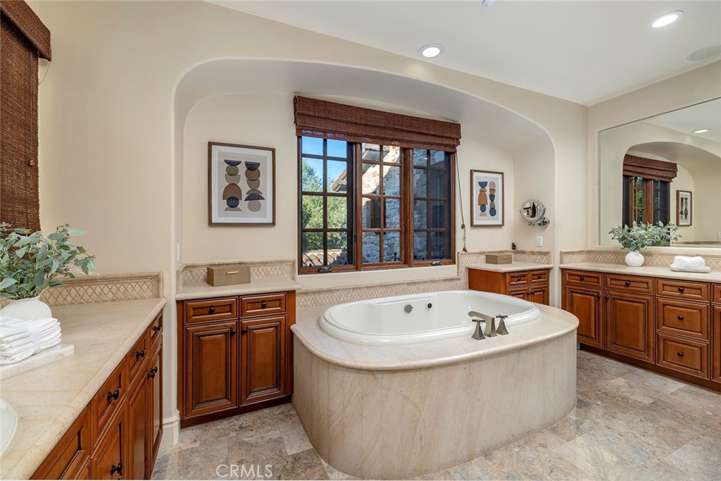8 Night Sky Property Photo 22