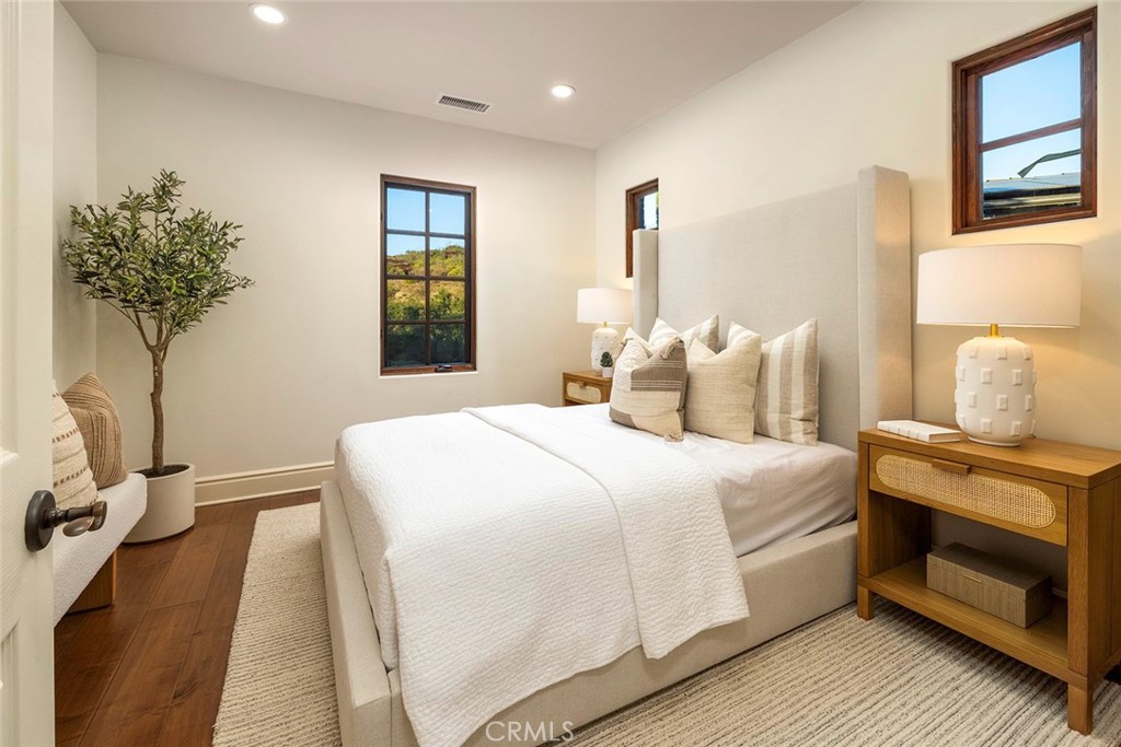 8 Night Sky Property Photo 25