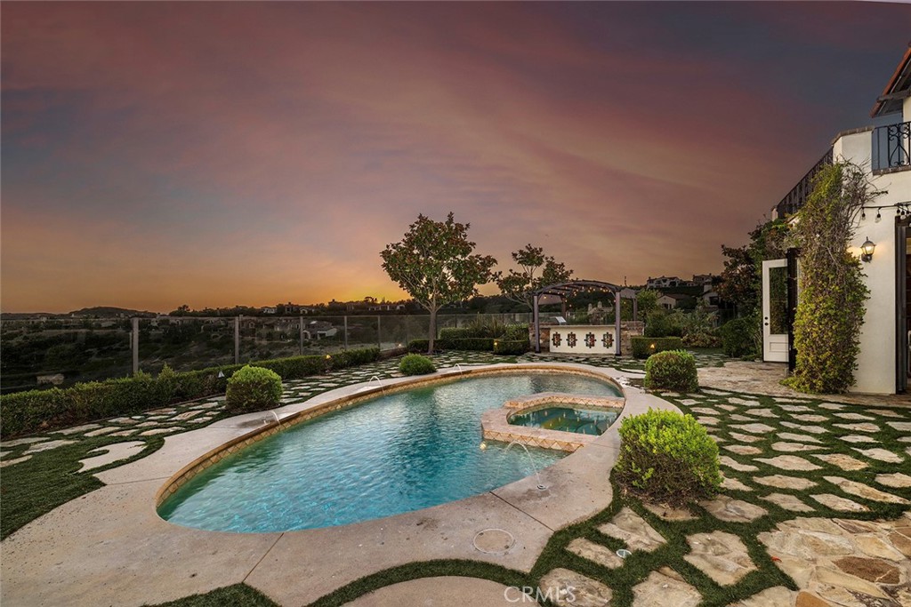 8 Night Sky Property Photo 34