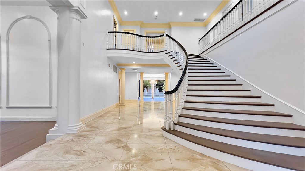 710 N Rodeo Drive Property Photo