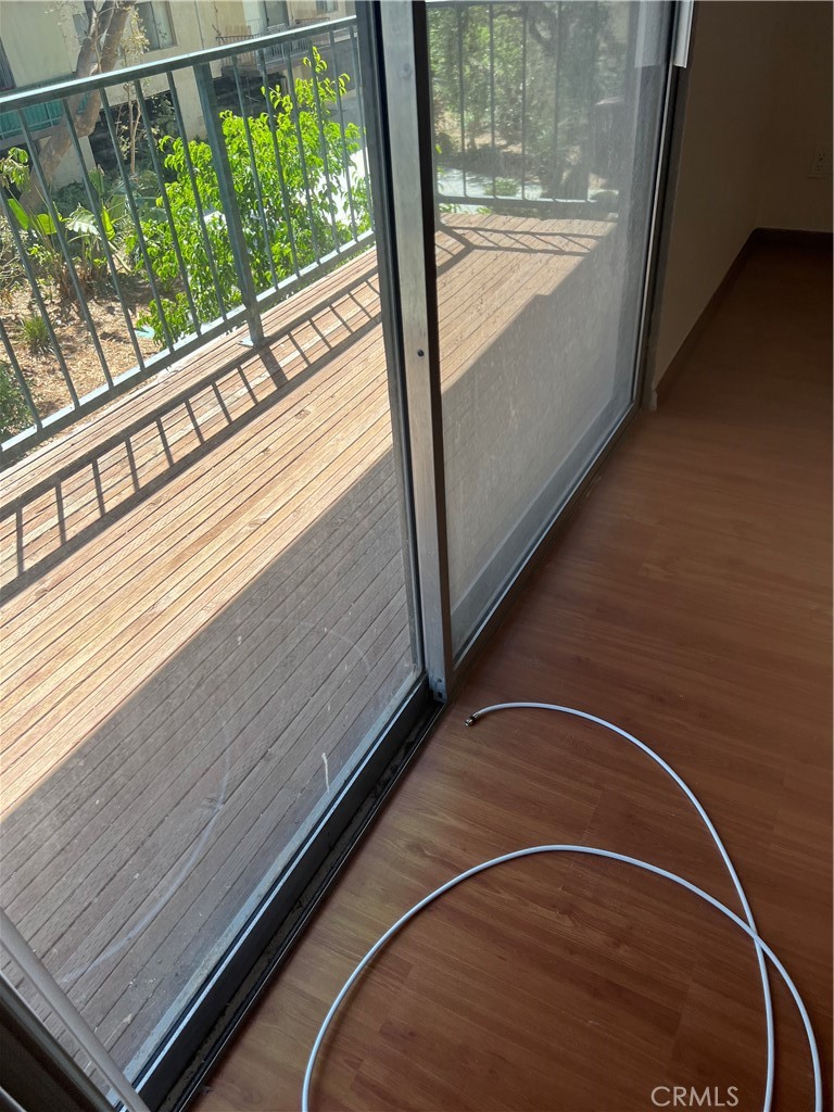 5460 White Oak Avenue E204 Property Photo 5