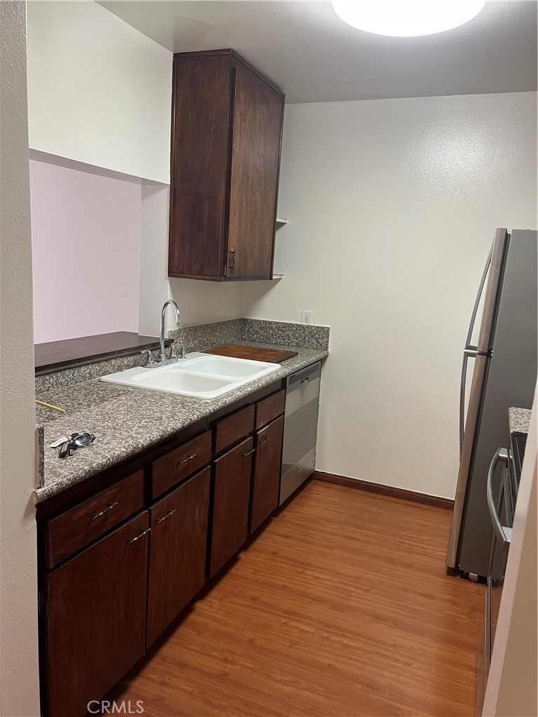 5460 White Oak Avenue E204 Property Photo 9