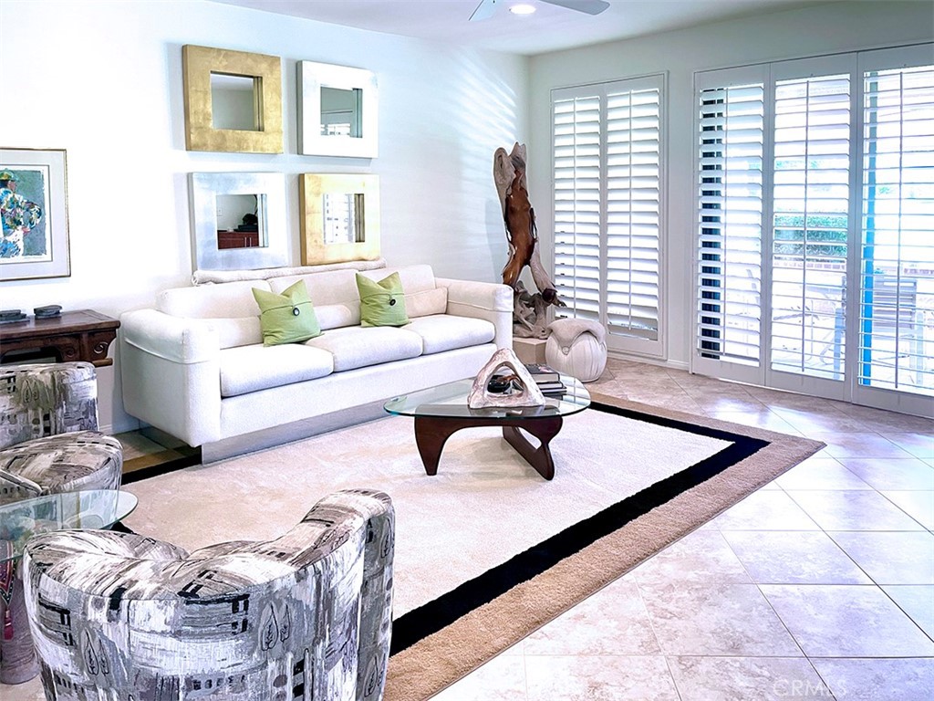 8 Cadiz Drive Property Photo 1
