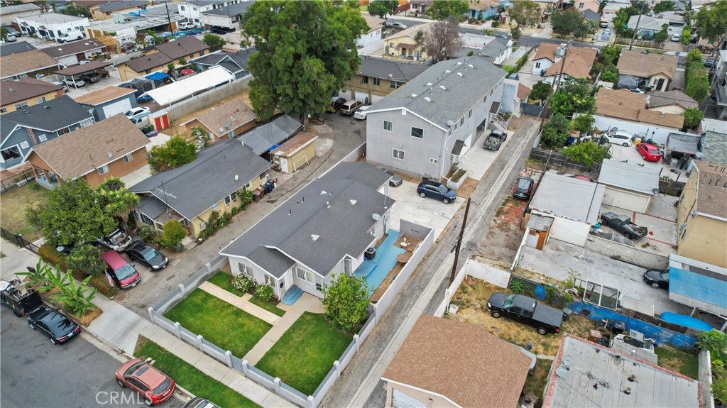 1213 W 93rd Street Property Photo