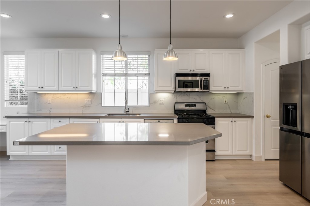 154 Saint James 53 Property Photo 6