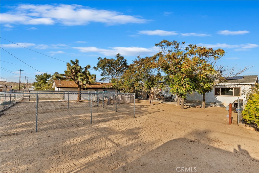 6374 Linda Lee Drive Property Photo 28