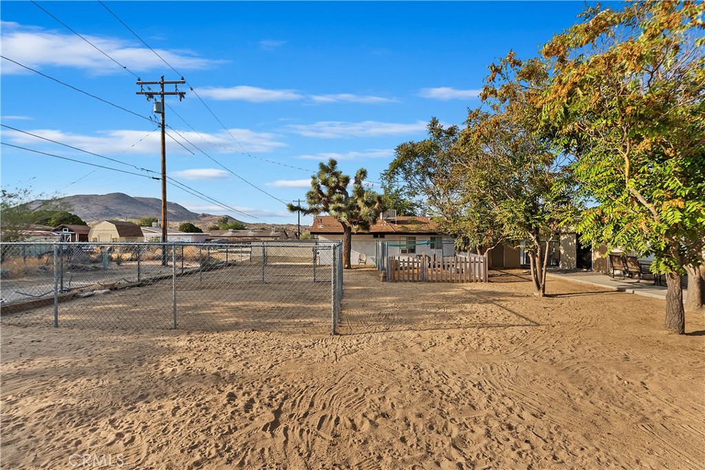 6374 Linda Lee Drive Property Photo 29