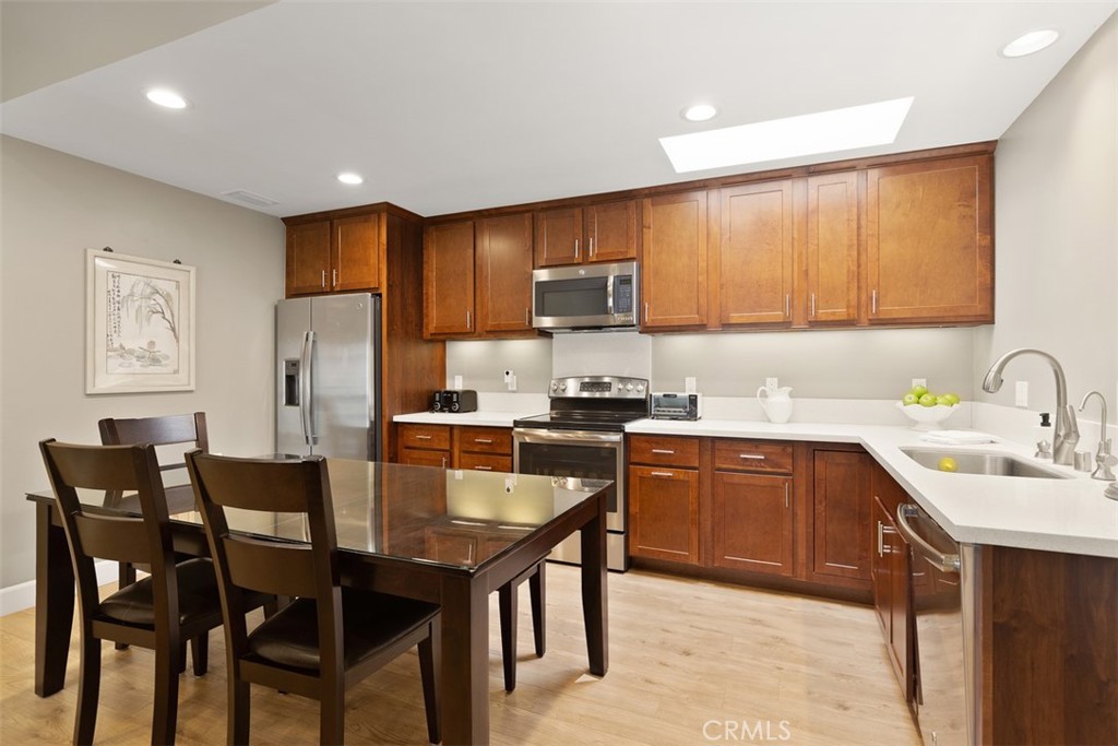 2049 Via Mariposa E H Property Photo 8